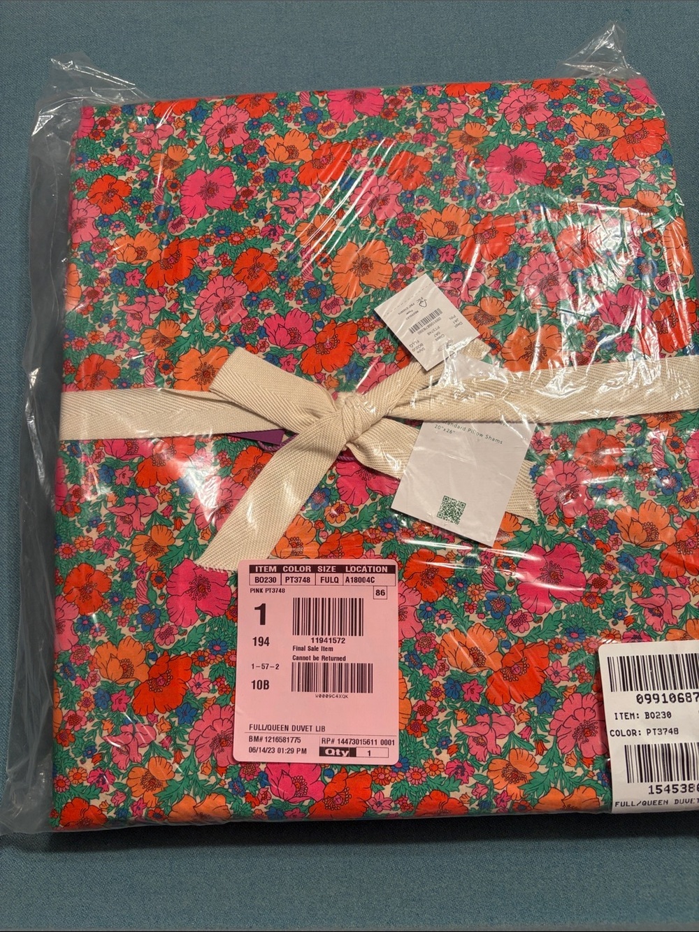 J. Crew Floral Duvet Cover - Pink, Orange & Green
Full Q